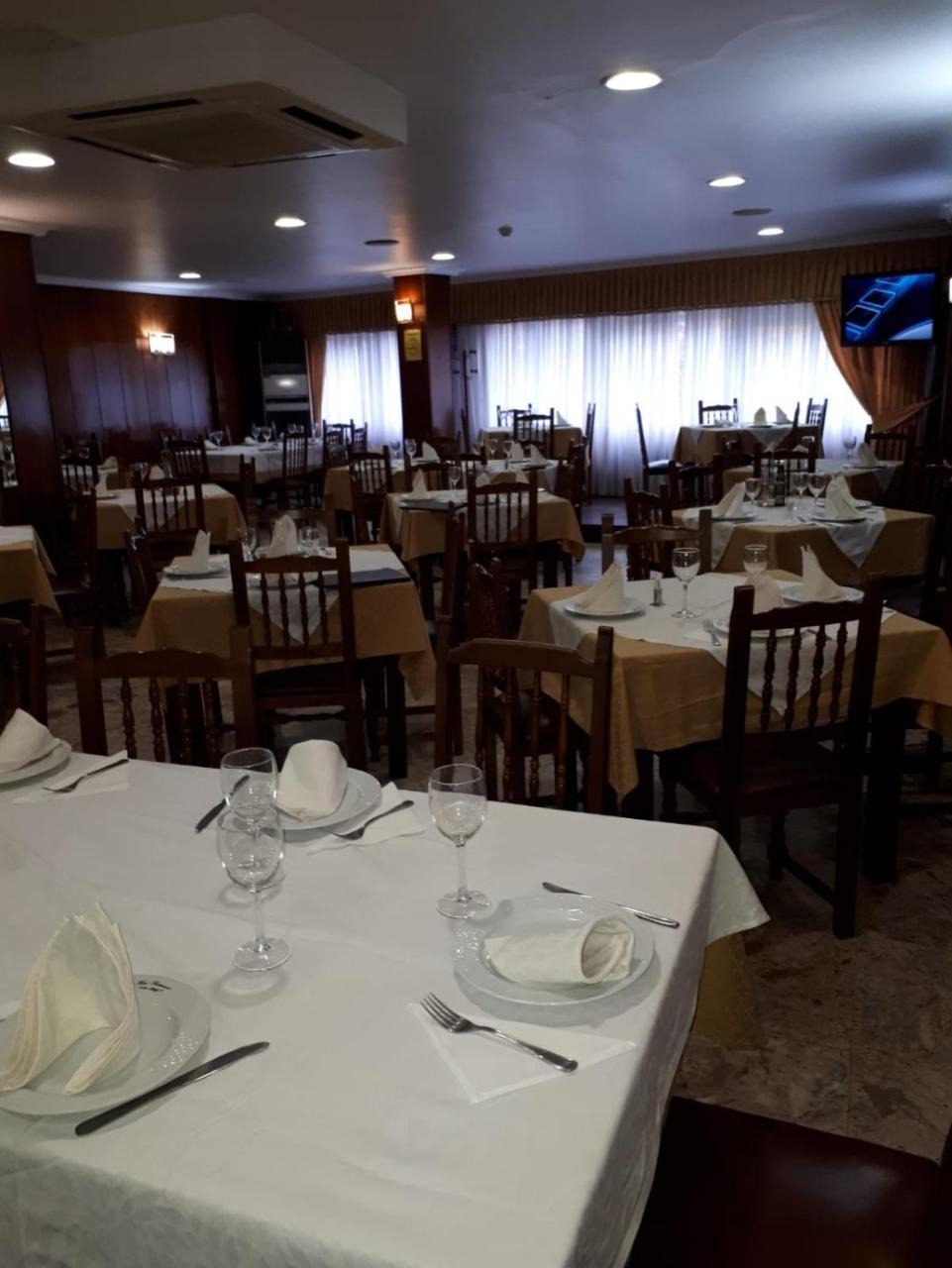 Hotel 2 De Mayo 2 Xinzo de Limia Ngoại thất bức ảnh